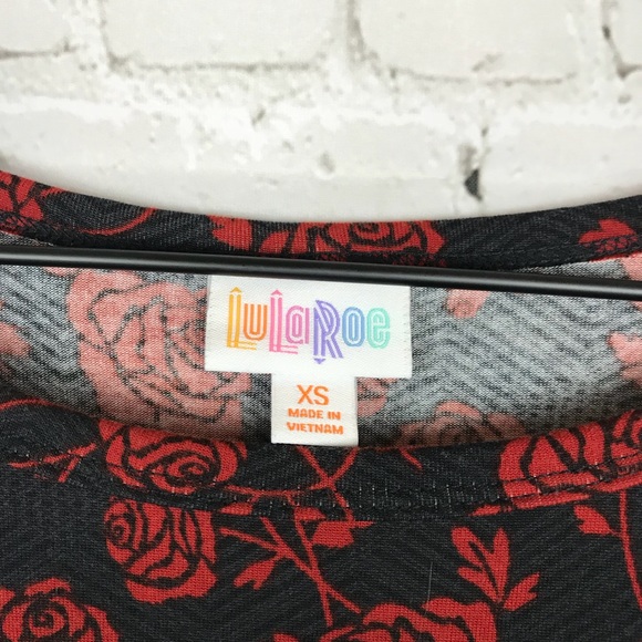 LuLaRoe Carly Gothic Floral Red Roses Black - Picture 5 of 7